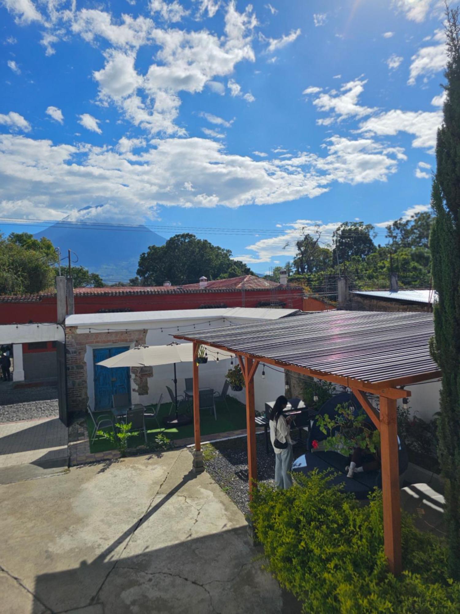 Blue Moon Hostel Antigua Eksteriør billede